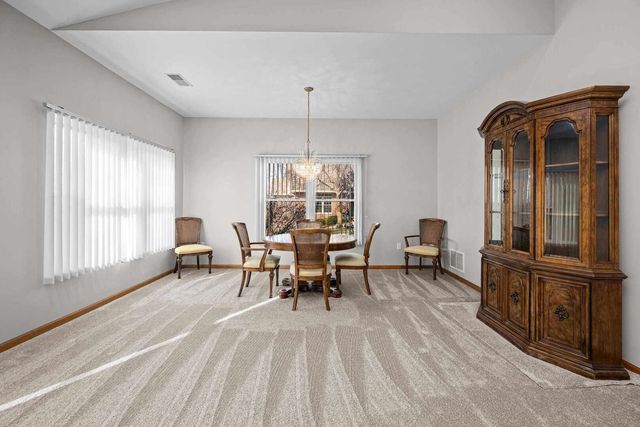 1005 2nd St Court, Moline, IL 61265