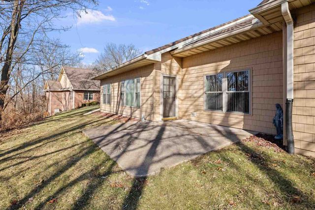 1005 2nd St Court, Moline, IL 61265