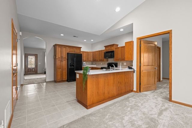 1005 2nd St Court, Moline, IL 61265