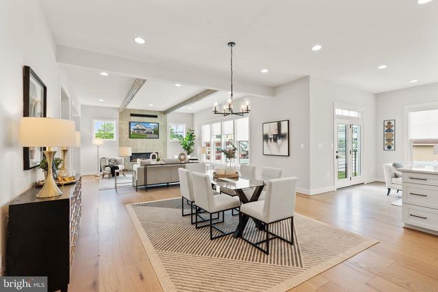 410 DOVE CIR SW, Vienna, VA 22180