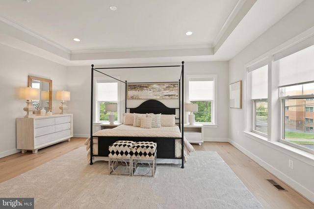 410 DOVE CIR SW, Vienna, VA 22180