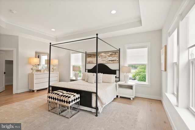 410 DOVE CIR SW, Vienna, VA 22180