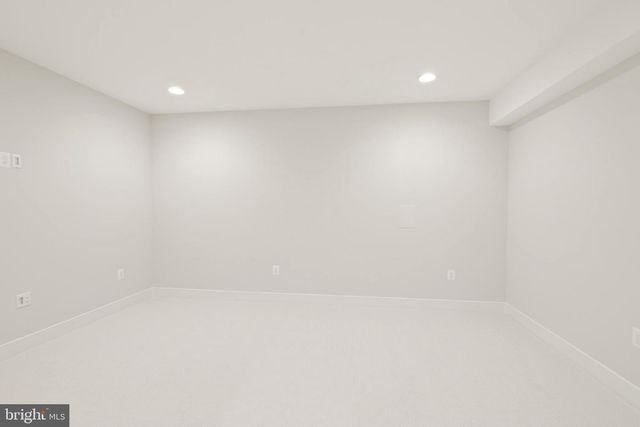 410 DOVE CIR SW, Vienna, VA 22180