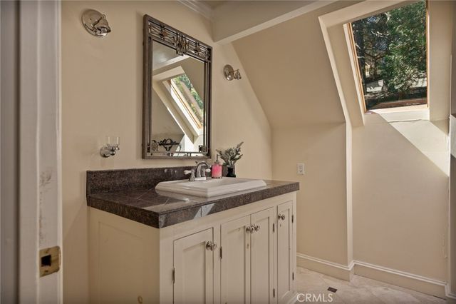 261 Ca-173, Lake Arrowhead, CA 92352