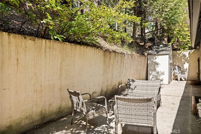 261 Ca-173, Lake Arrowhead, CA 92352