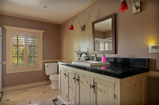 261 Ca-173, Lake Arrowhead, CA 92352