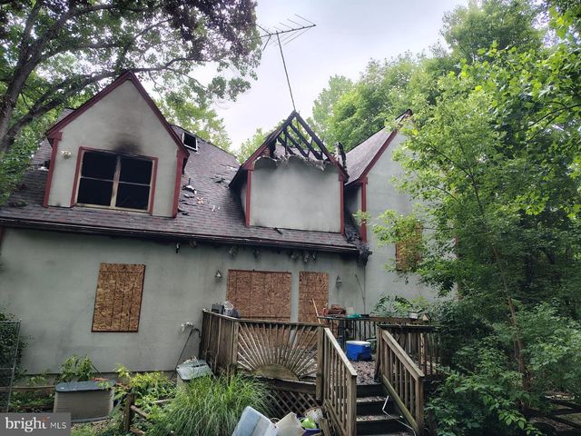 5 HIGGINS AVE, Clementon, NJ 08021