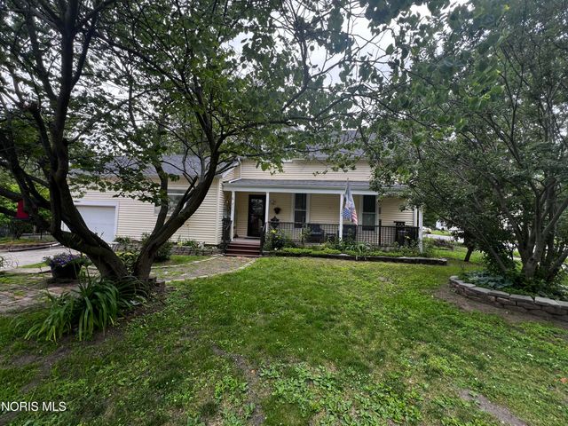 215 N Main Street, Swanton, OH 43558