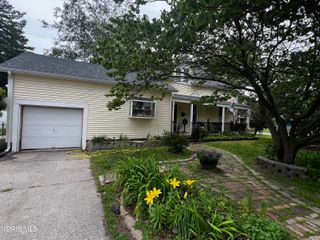 215 N Main Street, Swanton, OH 43558