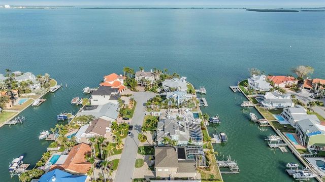 116 9TH STREET E, Tierra Verde, FL 33715