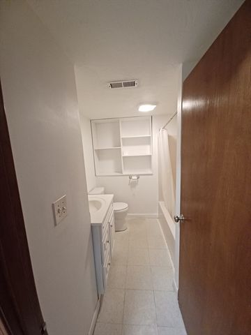 8 Jackson St C1, Quincy, MA 02169