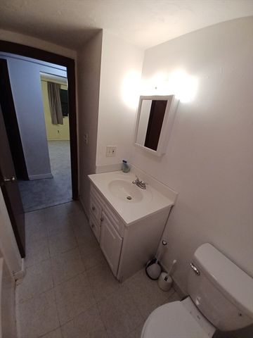 8 Jackson St C1, Quincy, MA 02169