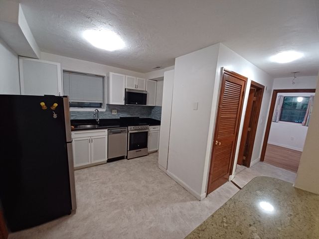 8 Jackson St C1, Quincy, MA 02169