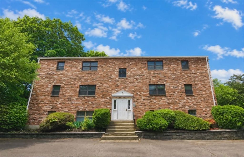 8 Jackson St C1, Quincy, MA 02169