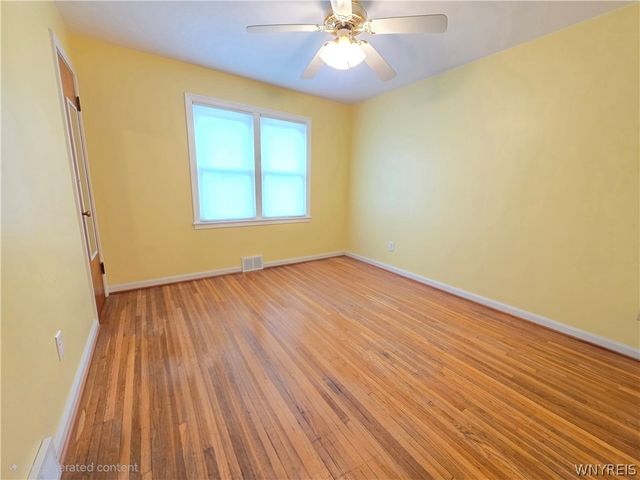 205 67th Street, Niagara Falls, NY 14304