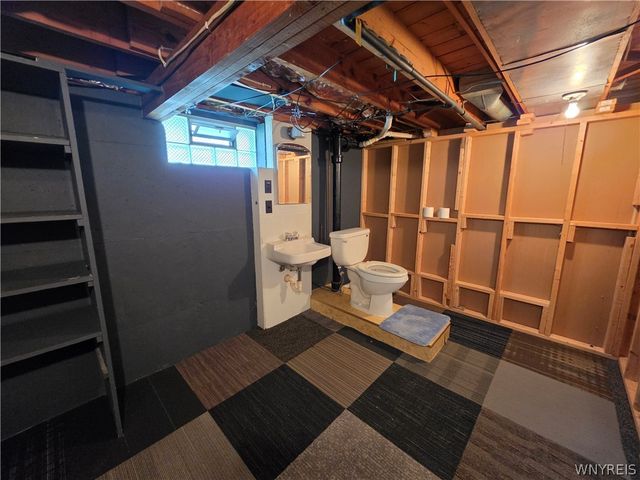 205 67th Street, Niagara Falls, NY 14304