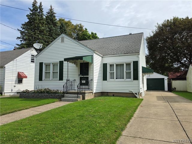 205 67th Street, Niagara Falls, NY 14304