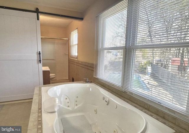 2450 INDIAN CT, Waldorf, MD 20601