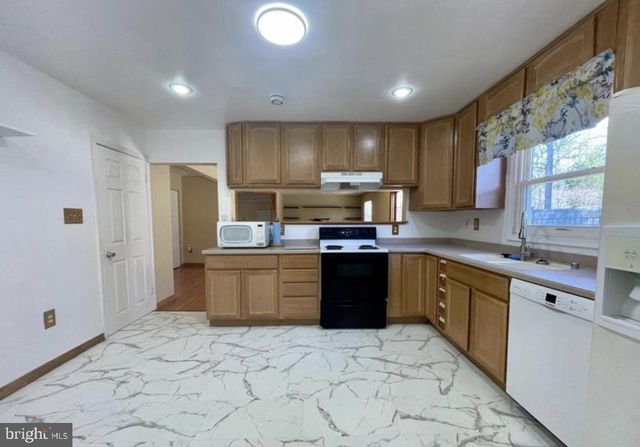 2450 INDIAN CT, Waldorf, MD 20601