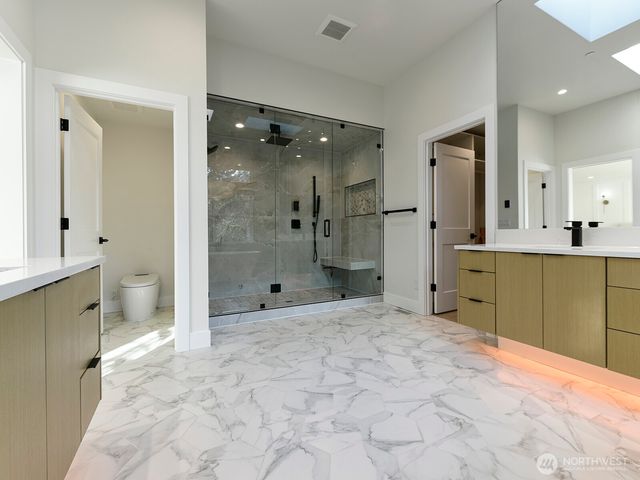 10019 SE 226th Place, Kent, WA 98031