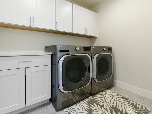 10019 SE 226th Place, Kent, WA 98031