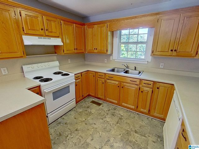 1274 BENNETT DRIVE, Alabaster, AL 35007