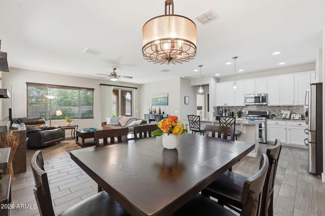 8607 E DESERT Lane, Mesa, AZ 85209