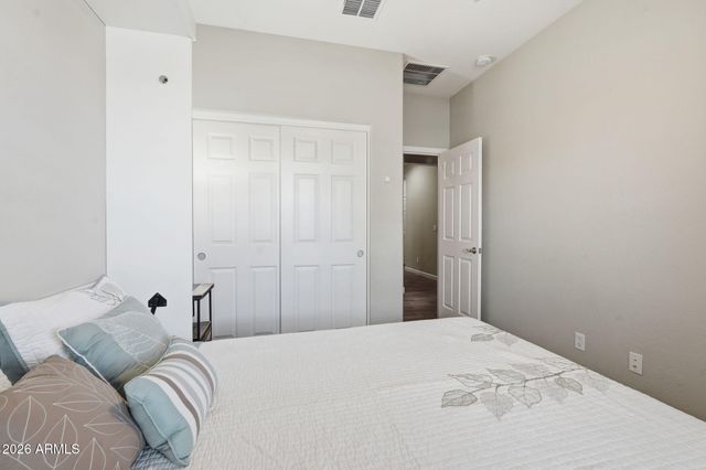 8607 E DESERT Lane, Mesa, AZ 85209