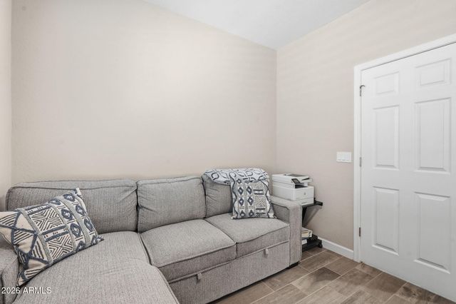 8607 E DESERT Lane, Mesa, AZ 85209