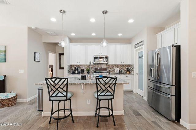 8607 E DESERT Lane, Mesa, AZ 85209