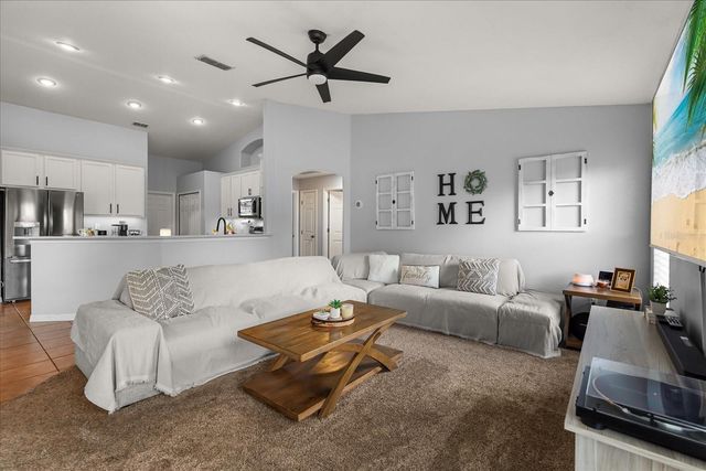 823 PRINCETON DRIVE, Clermont, FL 34711