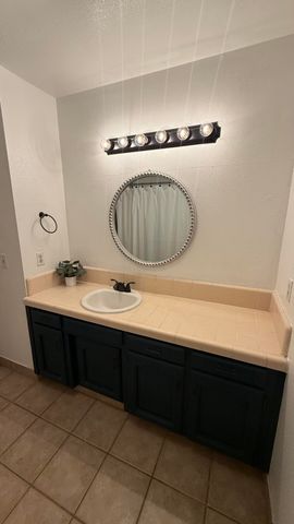 341 N Capitola Court 3, Porterville, CA 93257