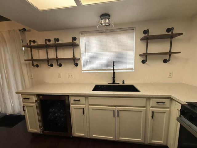 341 N Capitola Court 3, Porterville, CA 93257