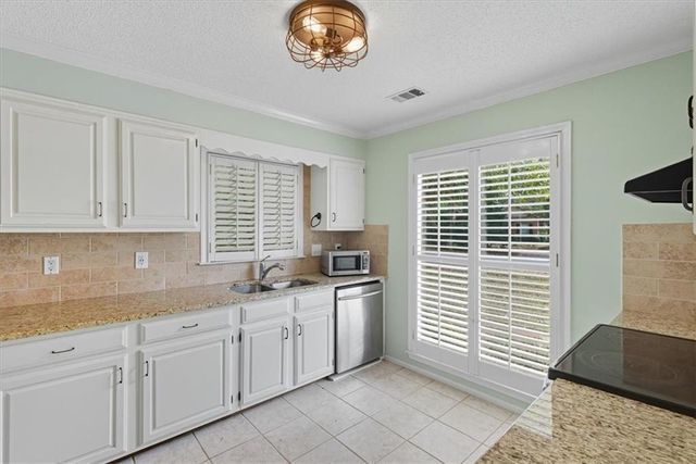1211 Whitlock Ridge Drive SW, Marietta, GA 30064