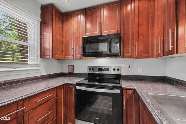 913 Hearthridge Court A, Raleigh, NC 27609