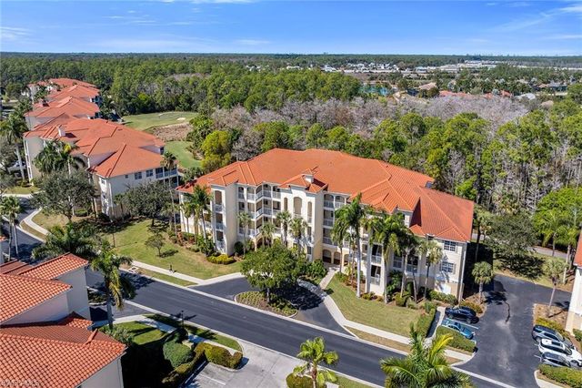 4843 Hampshire Ct Apt 103, Naples, FL 34112