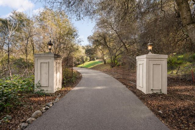 581 Cold Springs Rd, Placerville, CA 95667