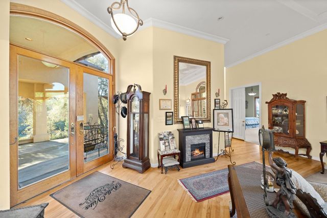 581 Cold Springs Rd, Placerville, CA 95667