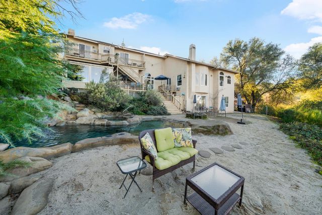 581 Cold Springs Rd, Placerville, CA 95667