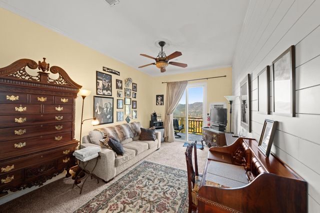 581 Cold Springs Rd, Placerville, CA 95667