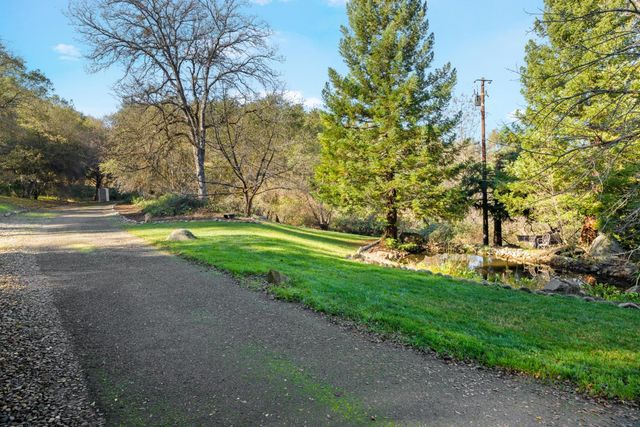 581 Cold Springs Rd, Placerville, CA 95667