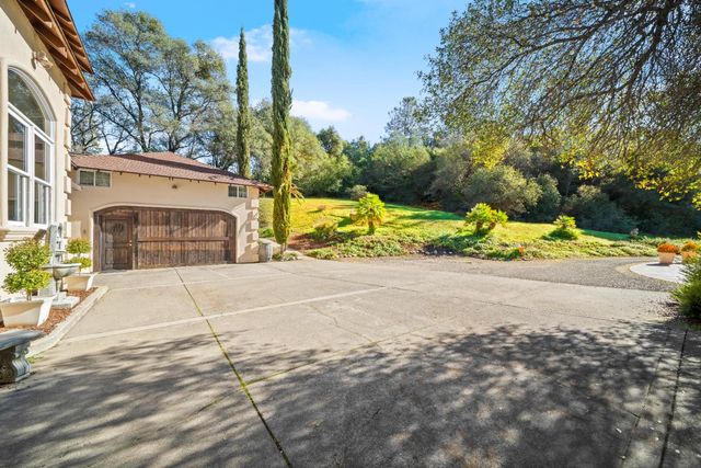 581 Cold Springs Rd, Placerville, CA 95667