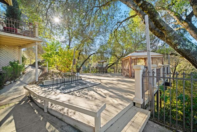 581 Cold Springs Rd, Placerville, CA 95667