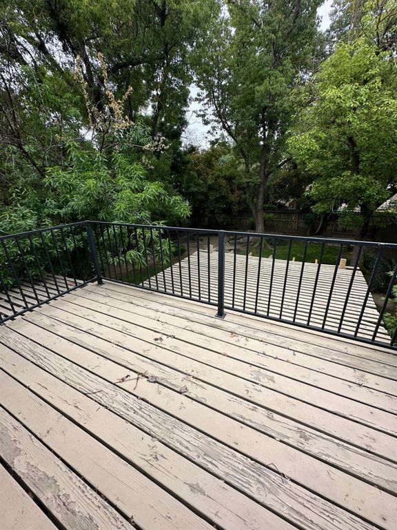 Image 24 of property listing at 813 E Mockingbird Lane, Fresno, CA 93730