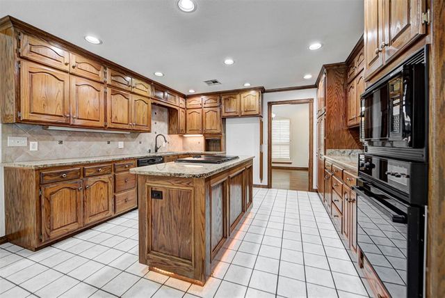 2501 SW 123rd Place, Oklahoma City, OK 73170