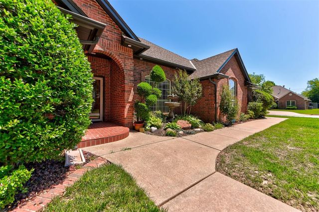 2501 SW 123rd Place, Oklahoma City, OK 73170