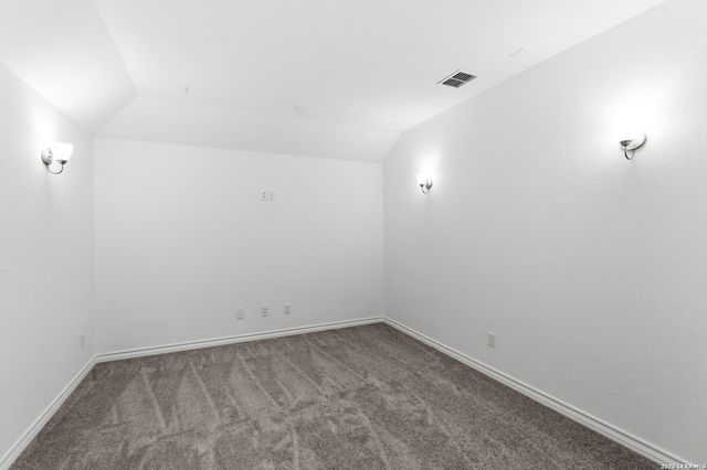 220 WILD CREEK RD, Seguin, TX 78155