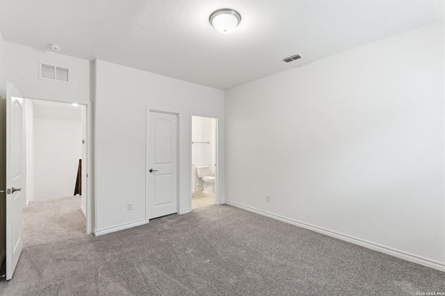 220 WILD CREEK RD, Seguin, TX 78155