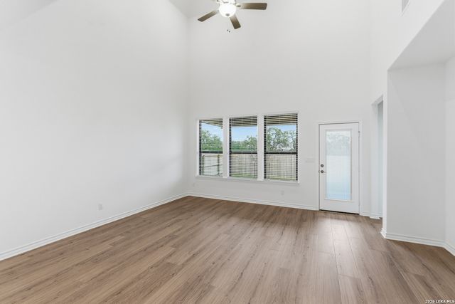 220 WILD CREEK RD, Seguin, TX 78155