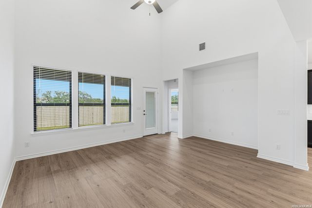 220 WILD CREEK RD, Seguin, TX 78155